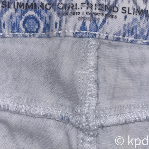 Chico’s So Slimming Girlfriend Slim Leg Crop Jeans - Picture 5 of 7